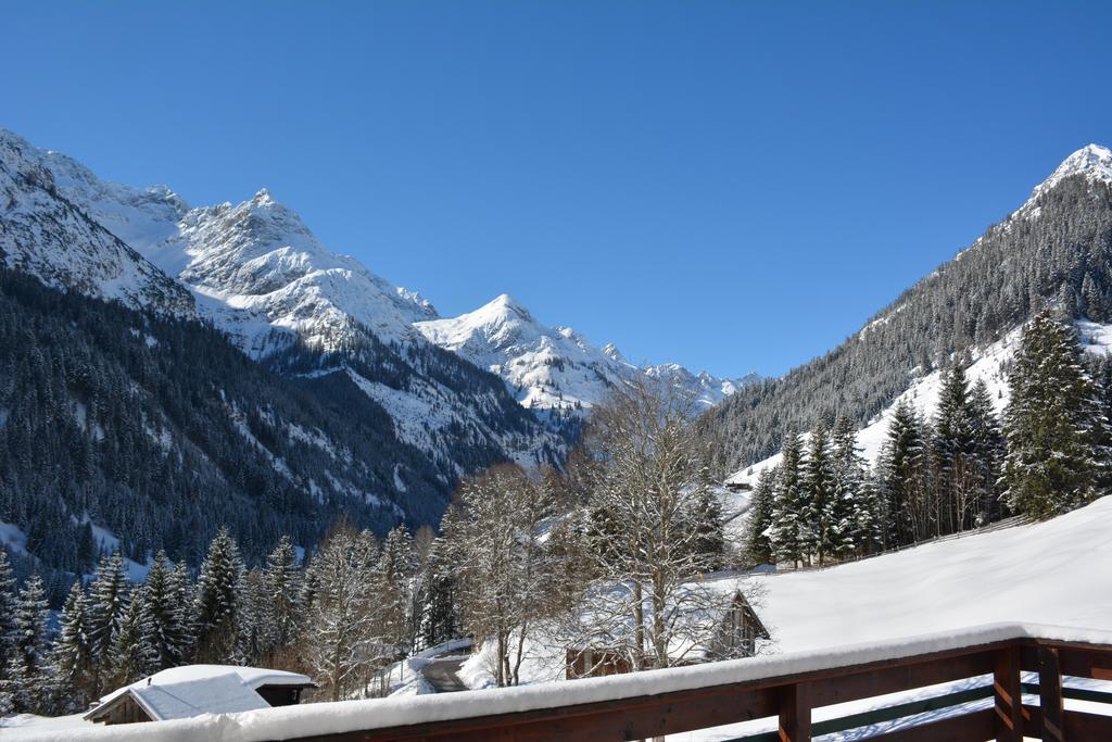 Hotel Tiroler Herz Hinterhornbach エクステリア 写真