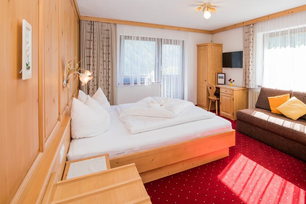 Hotel Tiroler Herz Hinterhornbach エクステリア 写真